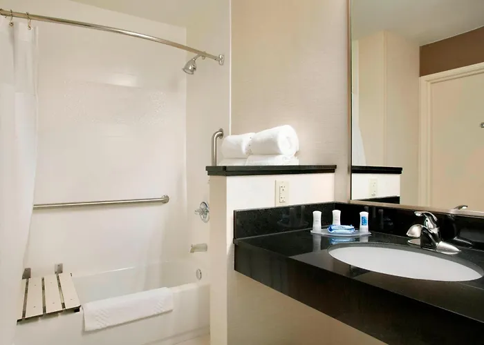 Fairfield & By Marriott Hotel 3*