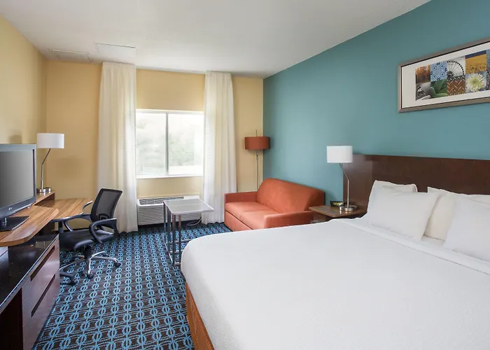 Fairfield & By Marriott Quincy