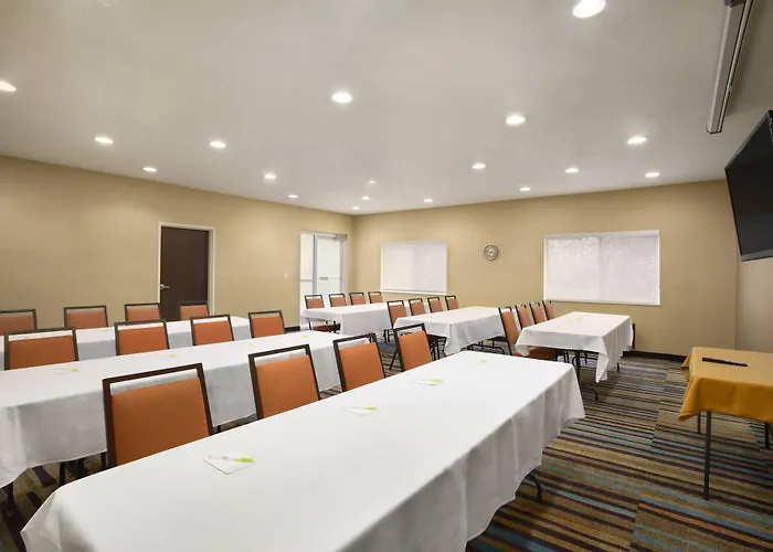 Fairfield & By Marriott Quincy