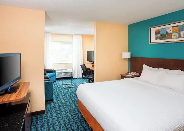 Fairfield & By Marriott 3*